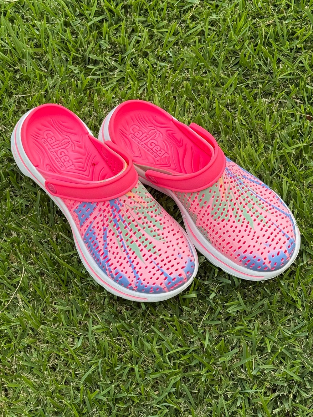 Skechers Fun Cali Gear Clogs Comfy Cool Beach Arch Support